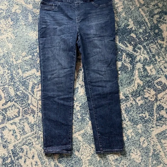 Chico’s Jegging with Red Rhinestone detail on legs. Sz 12 great condition! - Picture 2 of 6